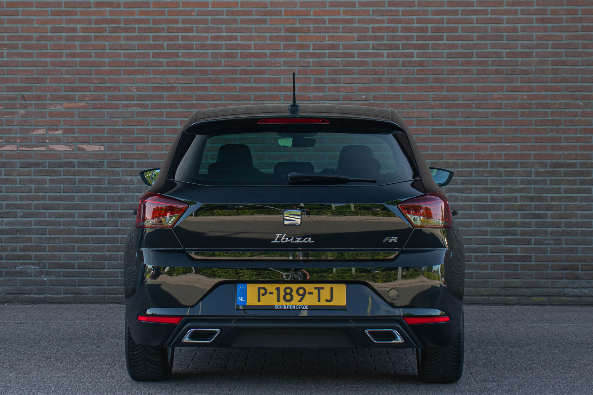 44317073-22.jpg