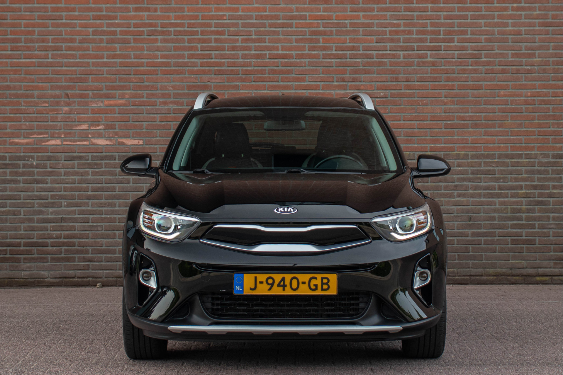 45357733-6.jpg