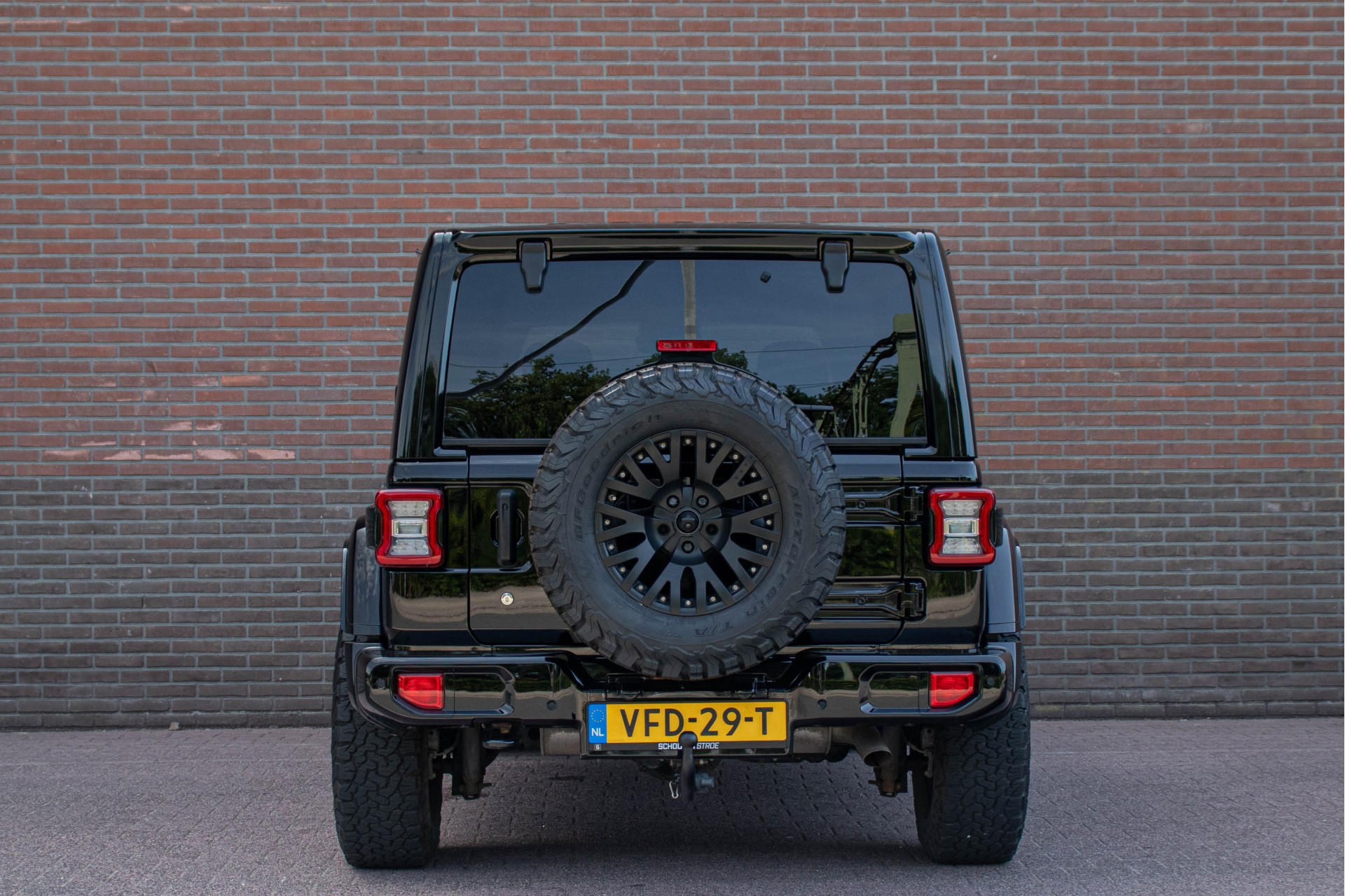 45358044-22.jpg