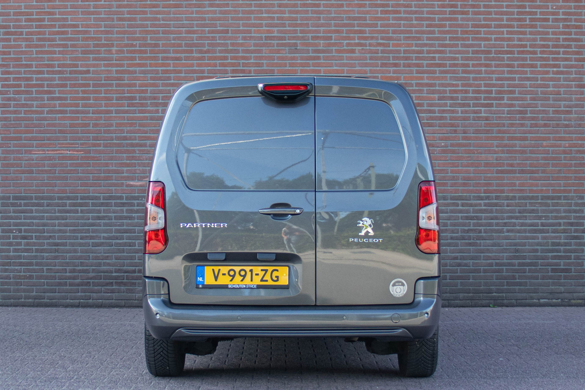 46400788-21.jpg