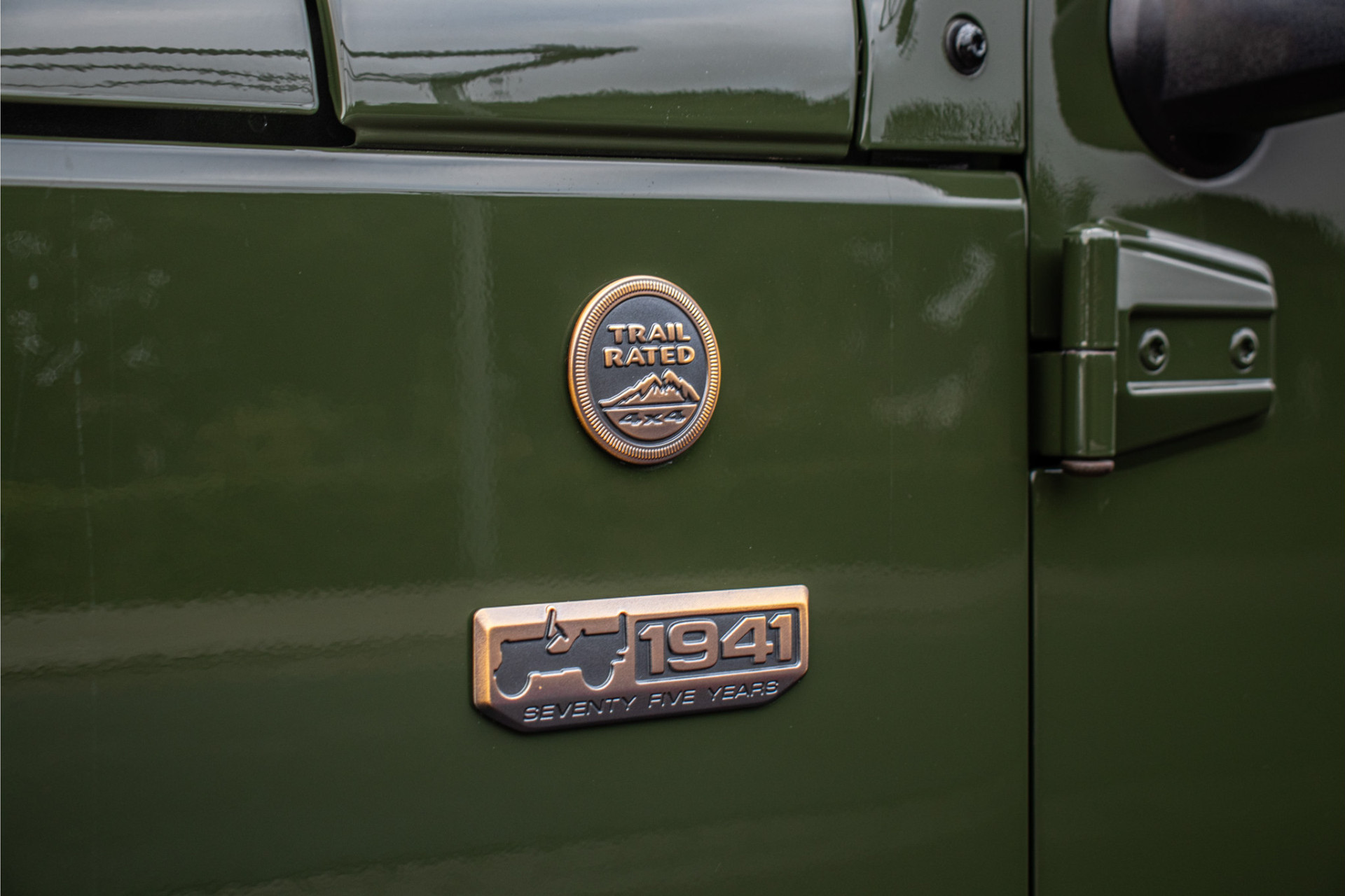 47588585-15.jpg