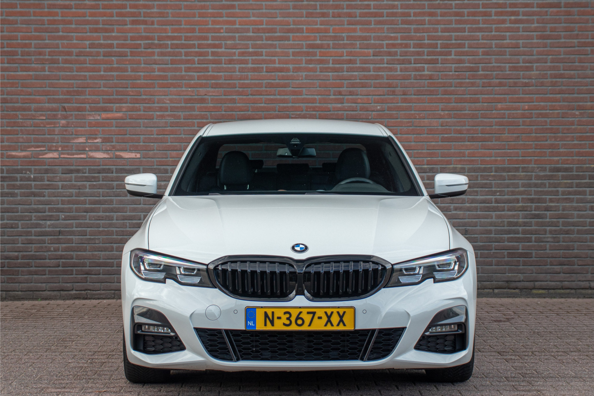 47707684-23.jpg