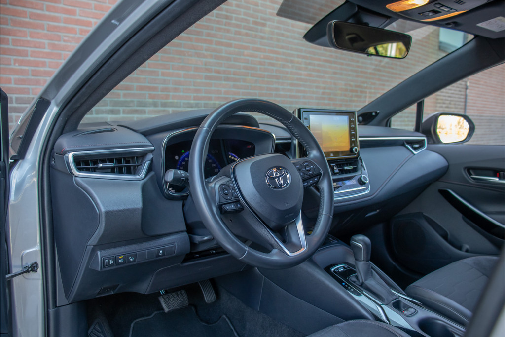 52903270-1.jpg