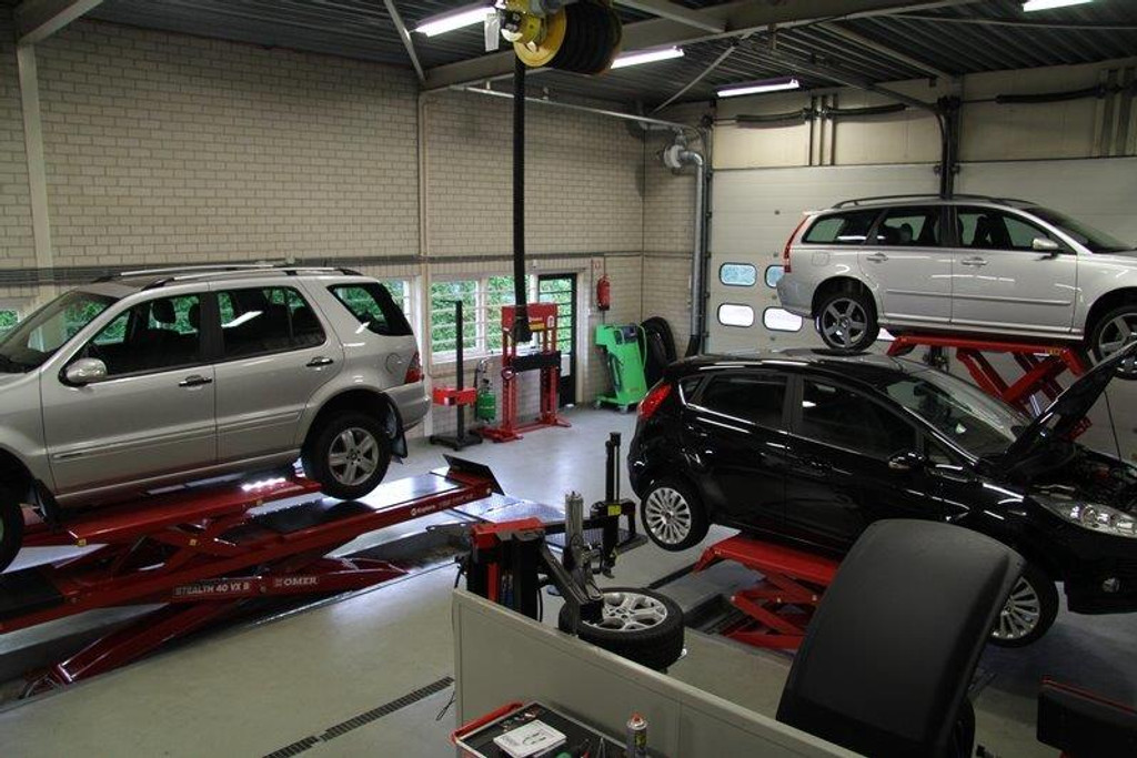54138486-2.jpg