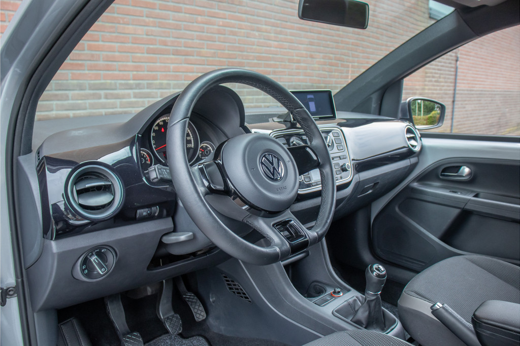 56222916-1.jpg