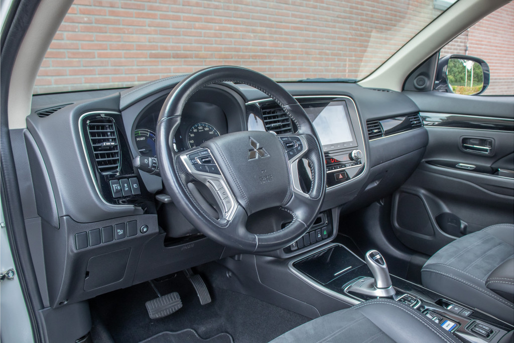 56223489-1.jpg