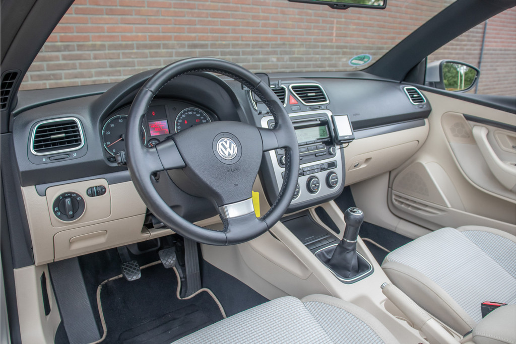 56571141-1.jpg