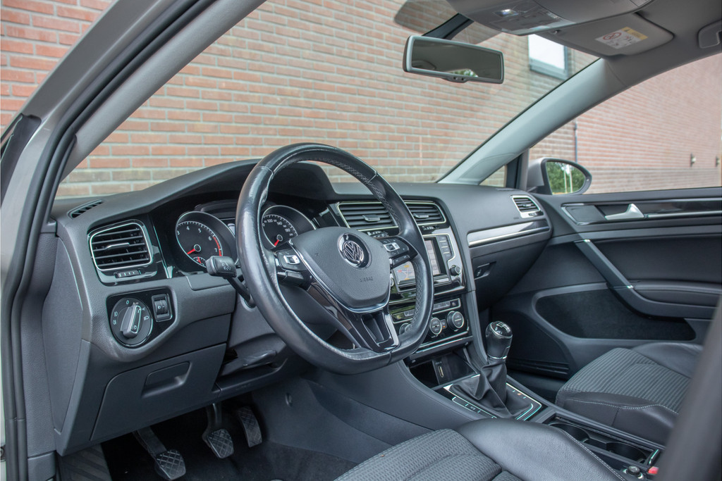 56852496-1.jpg